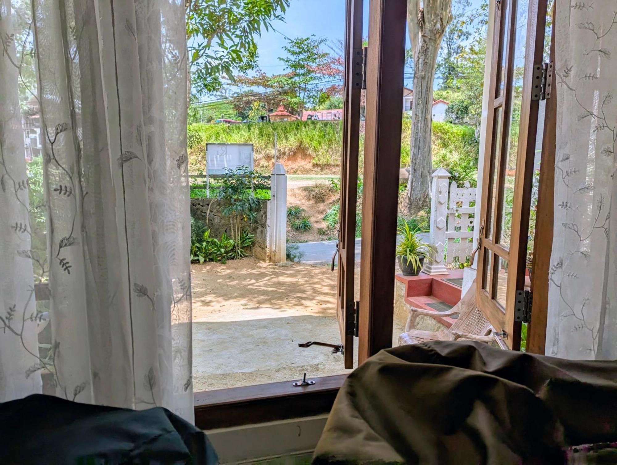 Rich Grove Inn 埃拉 外观 照片